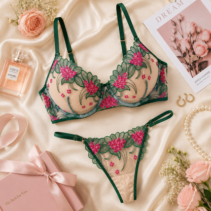 Floral Embroidered Lingerie Set – Plus Size