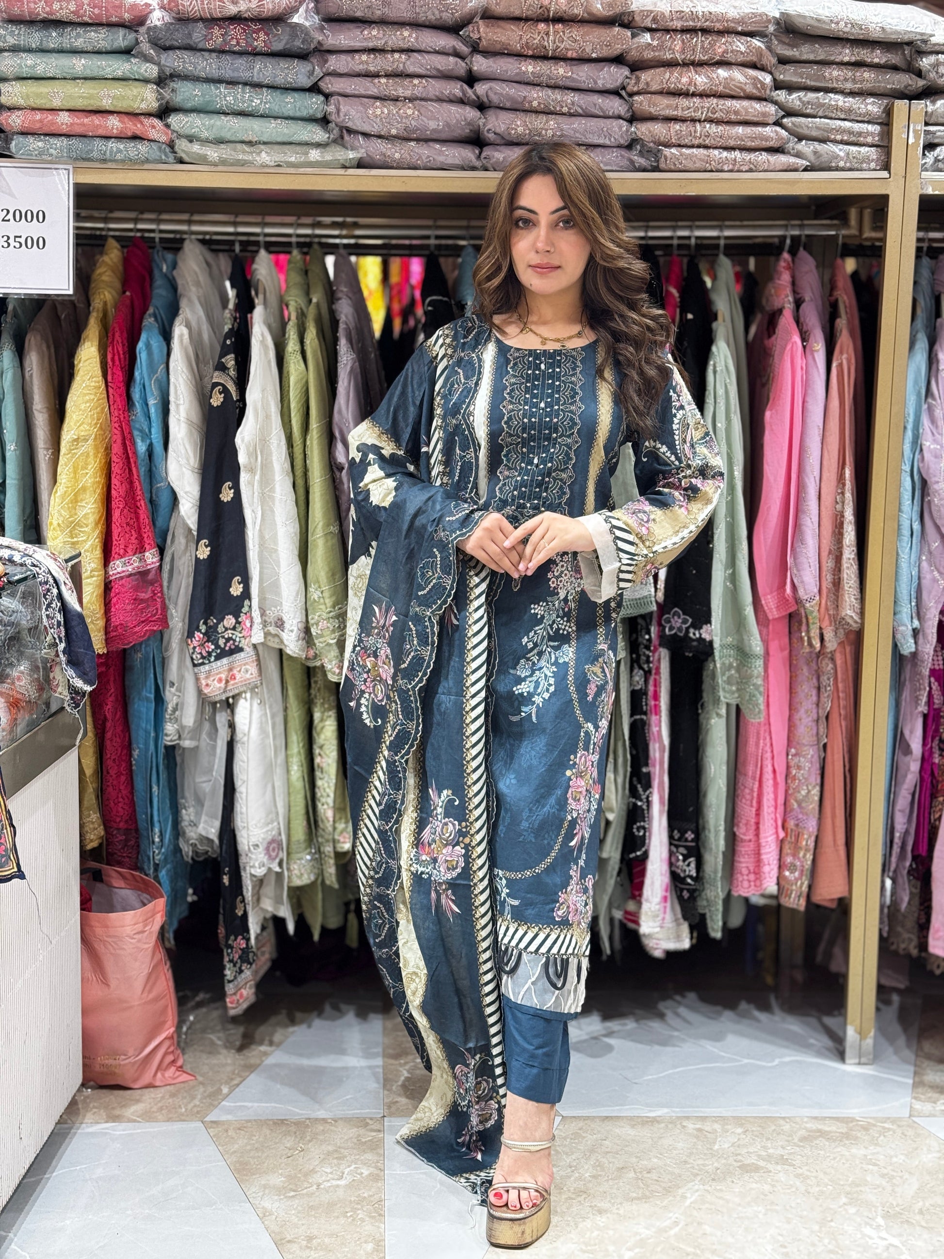 Chaand glow suit - Pakistani lawn cotton