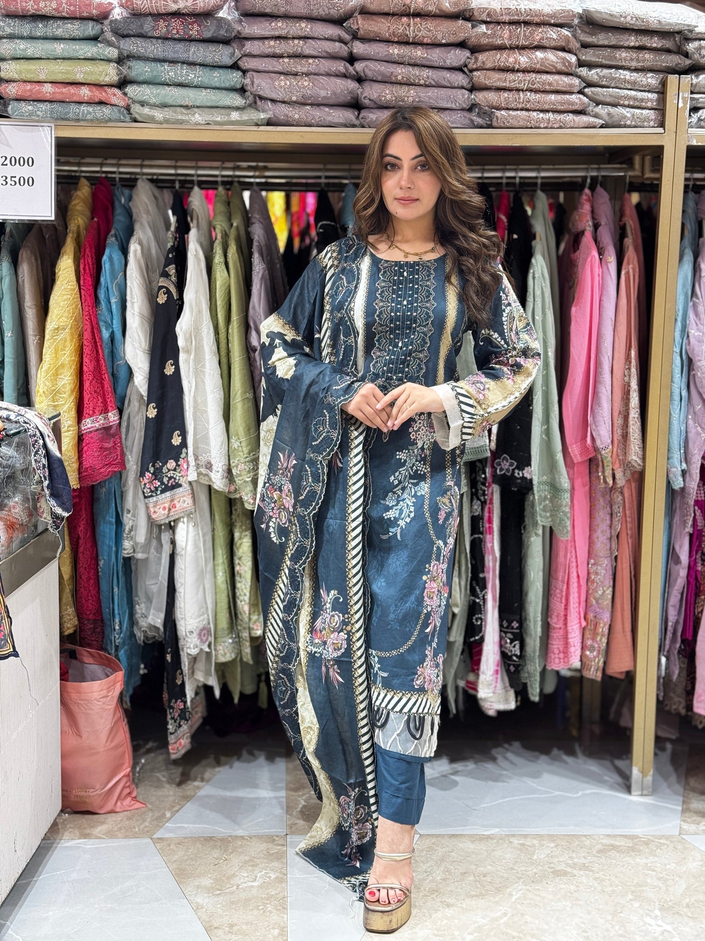 Chaand glow suit - Pakistani lawn cotton