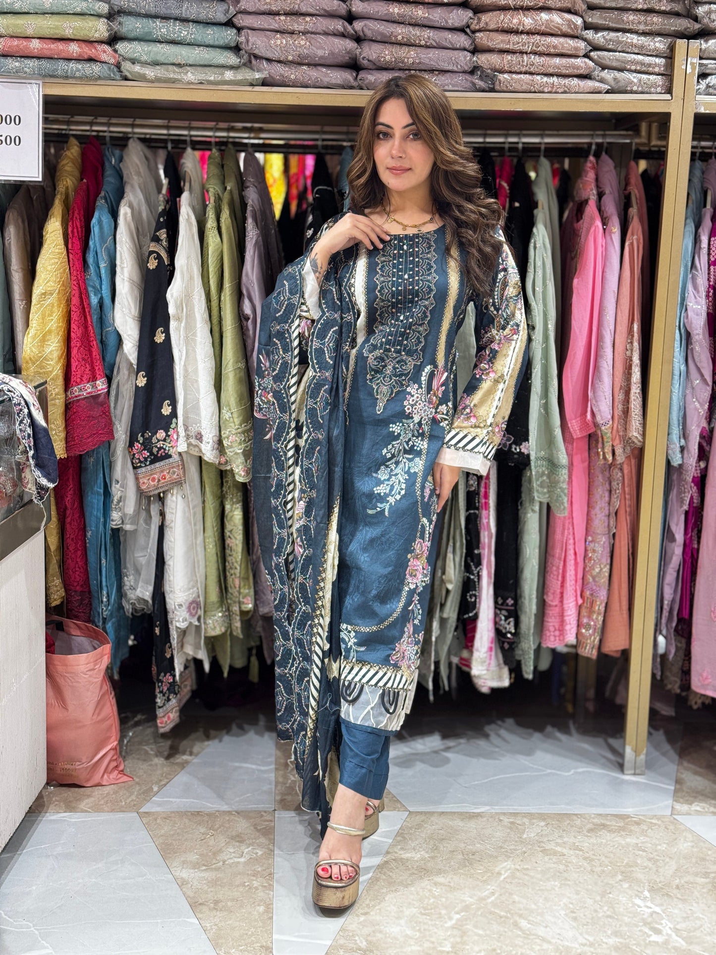 Chaand glow suit - Pakistani lawn cotton