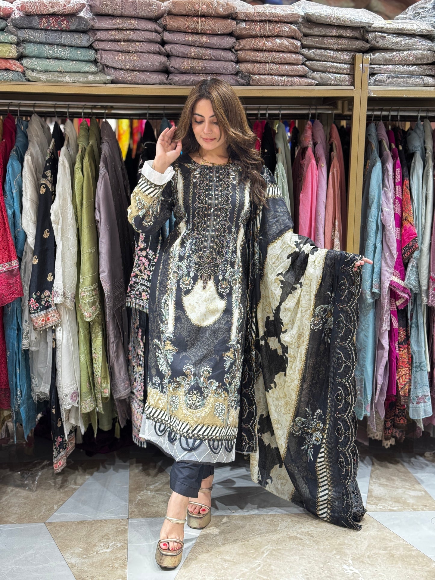 Rukhsar Radiance suit - Pakistani lawn cotton