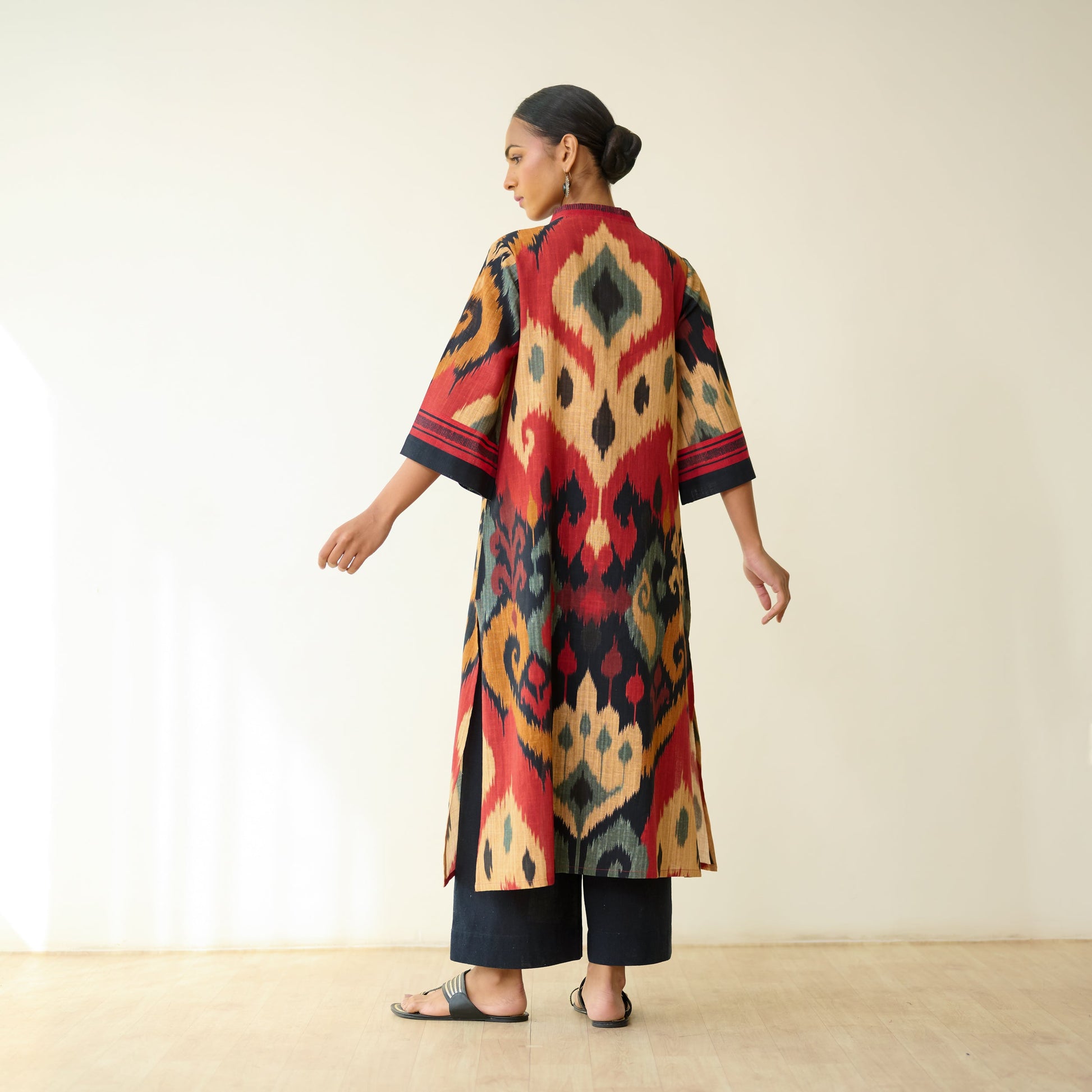 Maheeka Slub Cotton Kurta - Black