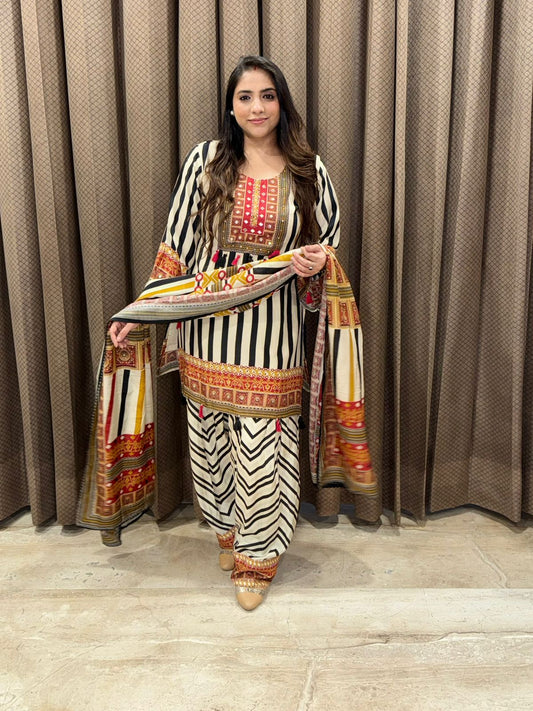 Elegant Black and white Farshi Set with lining & handwork